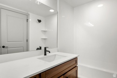 Modern Luxury Condo Near Bear Lake Short term rental Approved - photo 25
