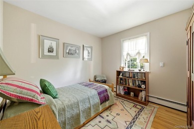 Welcome to this stately, immaculately maintained 4 bedroom, 2.5 - photo 28