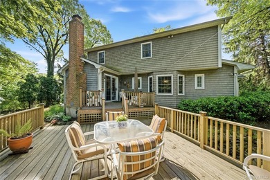 Welcome to this stately, immaculately maintained 4 bedroom, 2.5 - photo 32