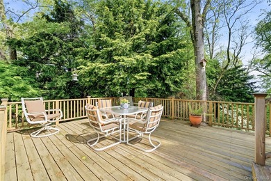 Welcome to this stately, immaculately maintained 4 bedroom, 2.5 - photo 36