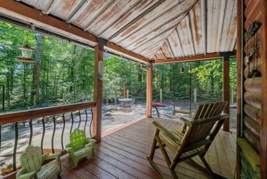 The ''Hidden Gem'' is situated on 2 lots with an easy walk to - photo 3