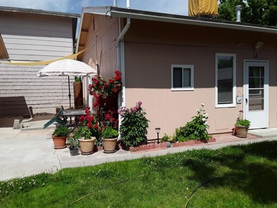 Triplex in the heart of downtown Grand Junction. Walk, bike or - photo 4