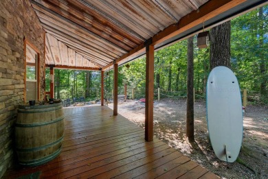 The ''Hidden Gem'' is situated on 2 lots with an easy walk to - photo 7