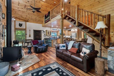 The ''Hidden Gem'' is situated on 2 lots with an easy walk to - photo 9