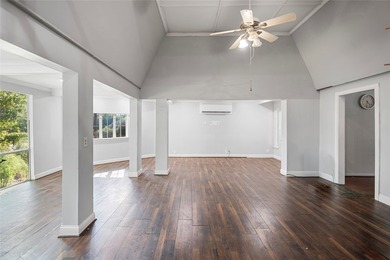 Affordable Waterfront Opportunity at Moss Lake. Discover the - photo 6