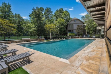 The most private home in beautiful Silverock Cove where luxury - photo 5