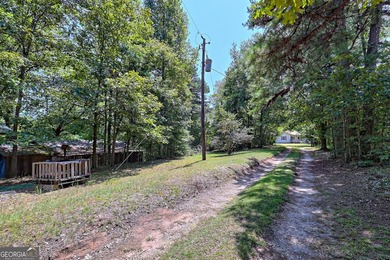 This exceptional 10.74-acre property in Lakemont, GA, presents a - photo 7