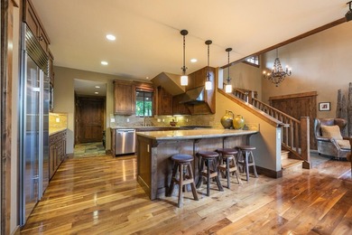 Located adjacent to the Jack Nicklaus Signature Golf Course at - photo 7