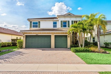 (private lake, pond, coastal) Home For Sale in Royal Palm Beach Florida