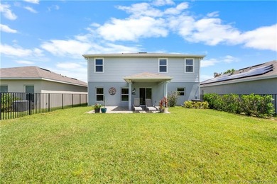 Move-in ready and beautifully maintained, this spacious - photo 27