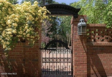 A True Hidden Gem!! Welcome to the breathtaking Parson's Estate - photo 9