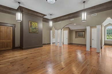 Welcome to one of West Lowndes County's most remarkable estates - photo 5