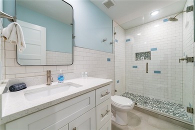 Welcome to Little Bay Landing, a fully reimagined 24-unit condo - photo 20