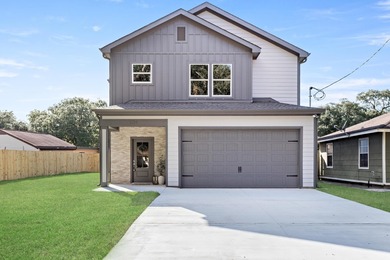 (private lake, pond, creek) Home For Sale in Port Neches Texas