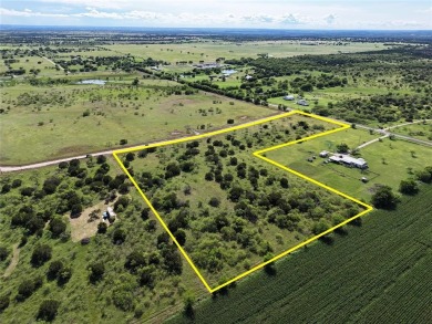 Lake Acreage For Sale in Blum, Texas