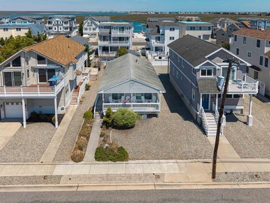 Outstanding Bay Views! Classic Avalon opportunity just blocks - photo 2