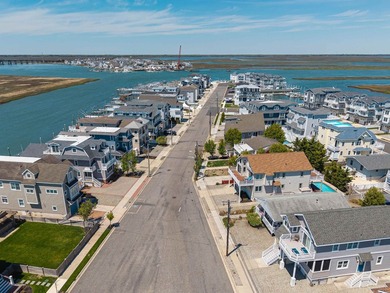 Outstanding Bay Views! Classic Avalon opportunity just blocks - photo 6