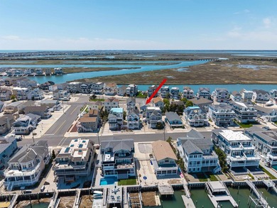 Outstanding Bay Views! Classic Avalon opportunity just blocks - photo 7