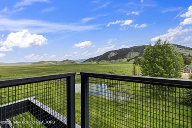 Located 2 blocks from Jackson Hole's iconic Town Square, this - photo 8