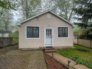 Lake Home For Sale in Hopatcong, New Jersey