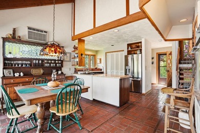 Never before on the market, this iconic piece of Coeur d' Alene - photo 17