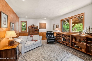 Never before on the market, this iconic piece of Coeur d' Alene - photo 28