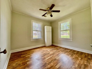 Charming and affordable 3-bedroom, 1-bath brick home! Features - photo 6