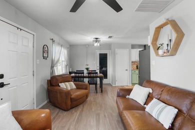 Adorable 3-Bed, 3-Bath Updated Home Near Buffalo Springs Lake