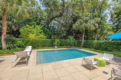 Quaint Charm. Timeless Design. Exclusive Privacy. Nestled on a - photo 7