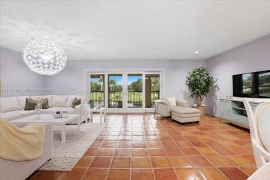 (private lake, pond, coastal) Condo For Sale in Plantation Florida