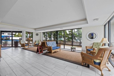 This updated oceanfront 1BR, 1BA unit offers unobstructed ocean - photo 18