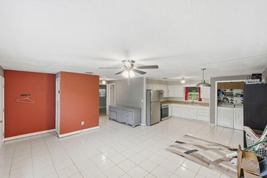 MUST SEE! Charming two-bedroom, two-bath, CBS home in a great - photo 8