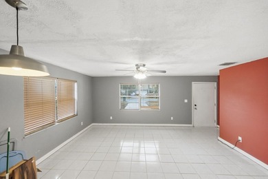 MUST SEE! Charming two-bedroom, two-bath, CBS home in a great - photo 10