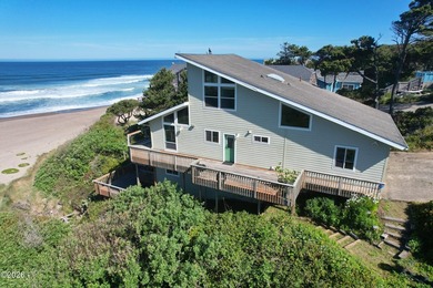 Experience the ultimate coastal lifestyle in this three-story - photo 1