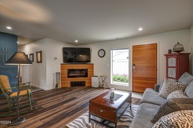 Fully custom remodeled home (2020-2021). Brought up to exacting - photo 5