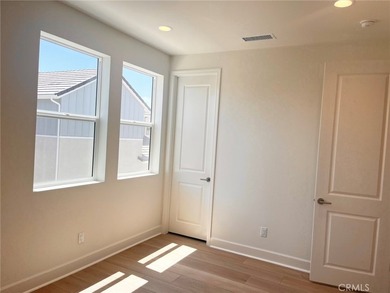 Brand new home 15 minutes to the beach! Our 2-level single - photo 9