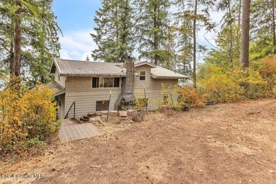 Incredible Primary Waterfront Cabin-65 YEARS of one family - photo 2