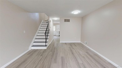 Welcome to 109 Lyceum Ct-a charming, renovated Townhouse in a - photo 4