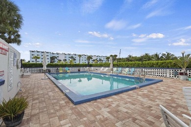 Waterfront living at its finest - spacious 1-bedroom, 1-bath - photo 30