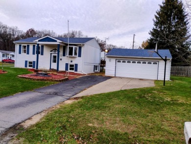 Lake Home Sale Pending in Jackson, Michigan