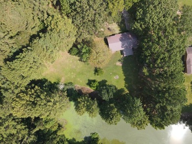 WELCOME TO 24 DEAN MATTHEWS ROAD, A CHARMING WATERFRONT RETREAT - photo 4
