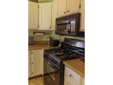 Escape to your private retreat on Hat Creek, just minutes from - photo 9
