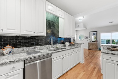 Welcome to 12 Avalon at Indigo! Luxurious one-level living in - photo 11