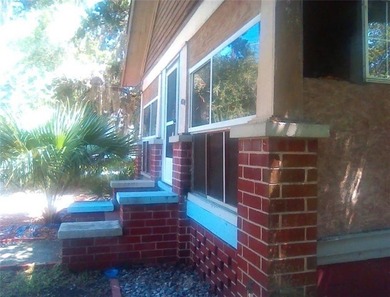 Charming historic home located at 1020 Stonewall Street in the - photo 5