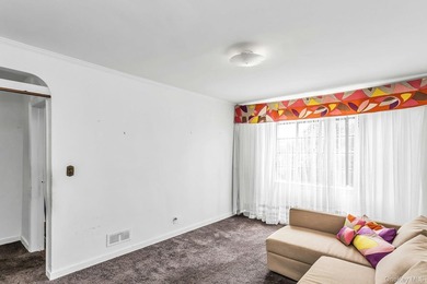 BEST PRICED HOME IN WHITESTONE!!!! Opportunity knocks on this - photo 12