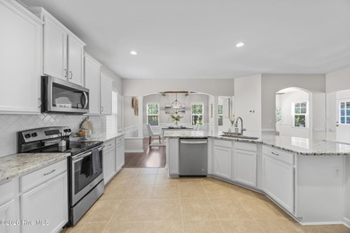 Seller Offering $5000 towards buyers closing costs. NEW white - photo 20