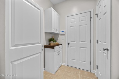 Seller Offering $5000 towards buyers closing costs. NEW white - photo 27