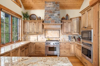 Luxury mountain estate in Tamarack's Whitewater Estates along - photo 4
