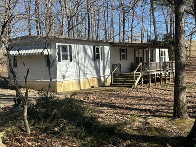 Lake Home For Sale in Burkesville, Kentucky