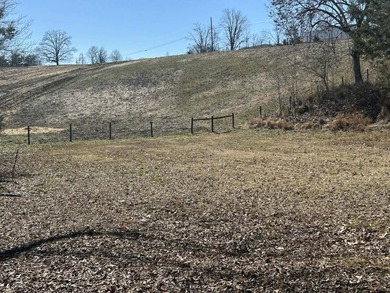 2-bedroom, 1-bath home tucked on 2.01+/- acres of beautiful - photo 6